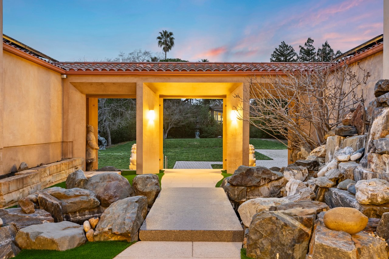 11481 Magdalena Rd