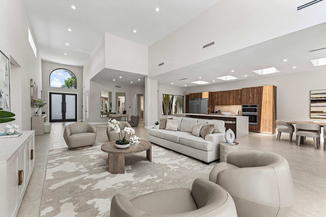 5323 Ascot Bend