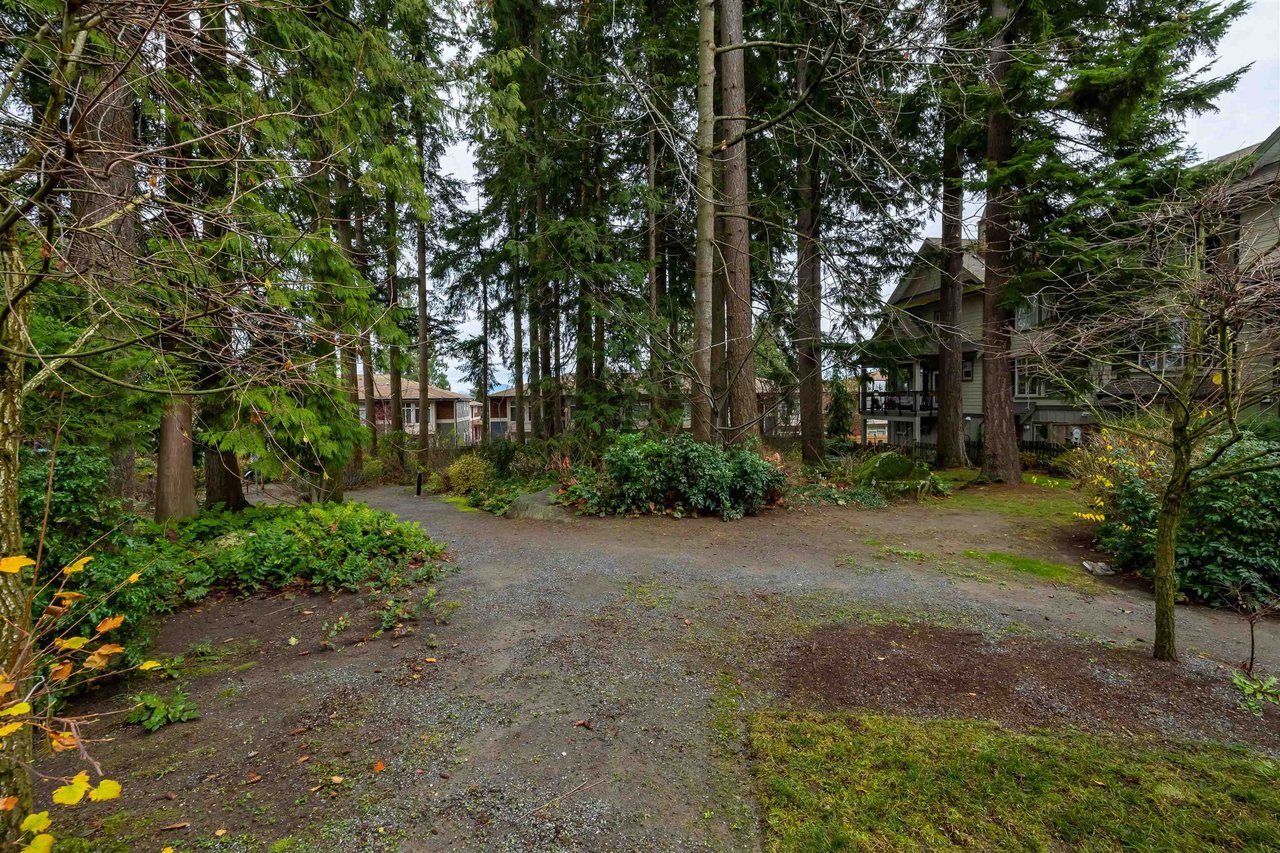 2845 156 St, #16