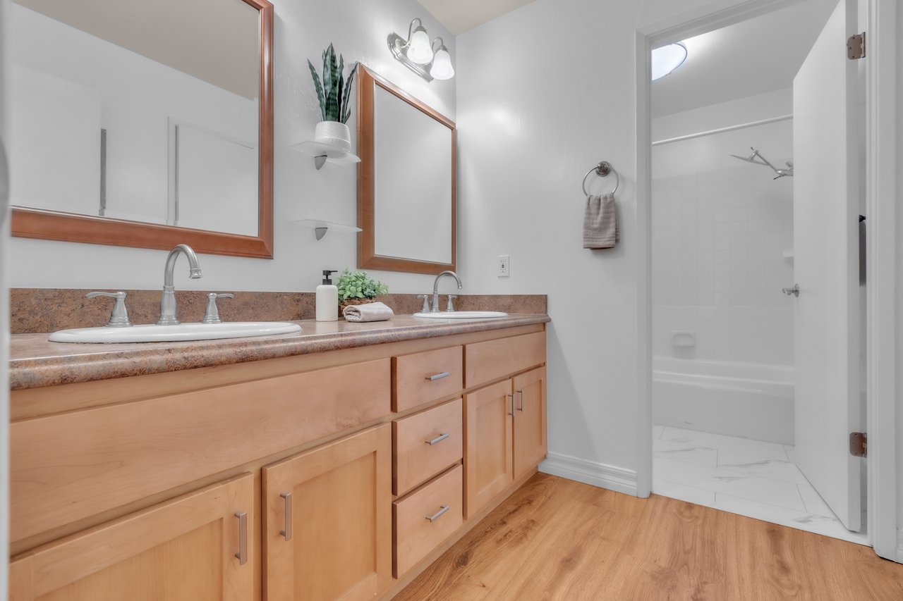 215 Whale Bone Ct, Vallejo