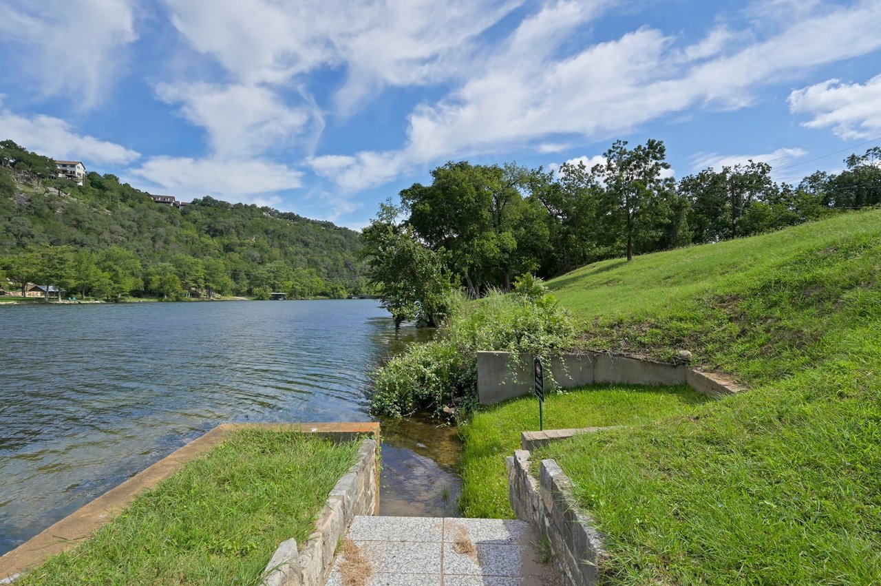 3418 Blue Jay Lane
