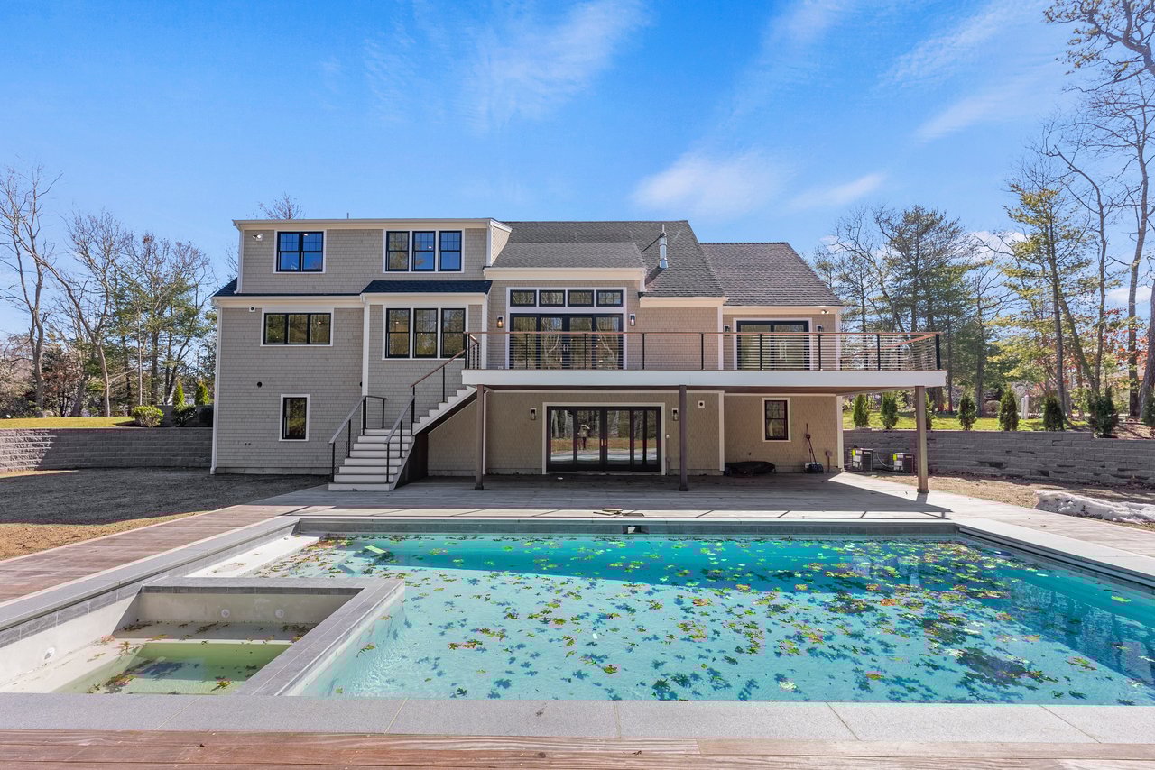 10 Dawson's Way Falmouth