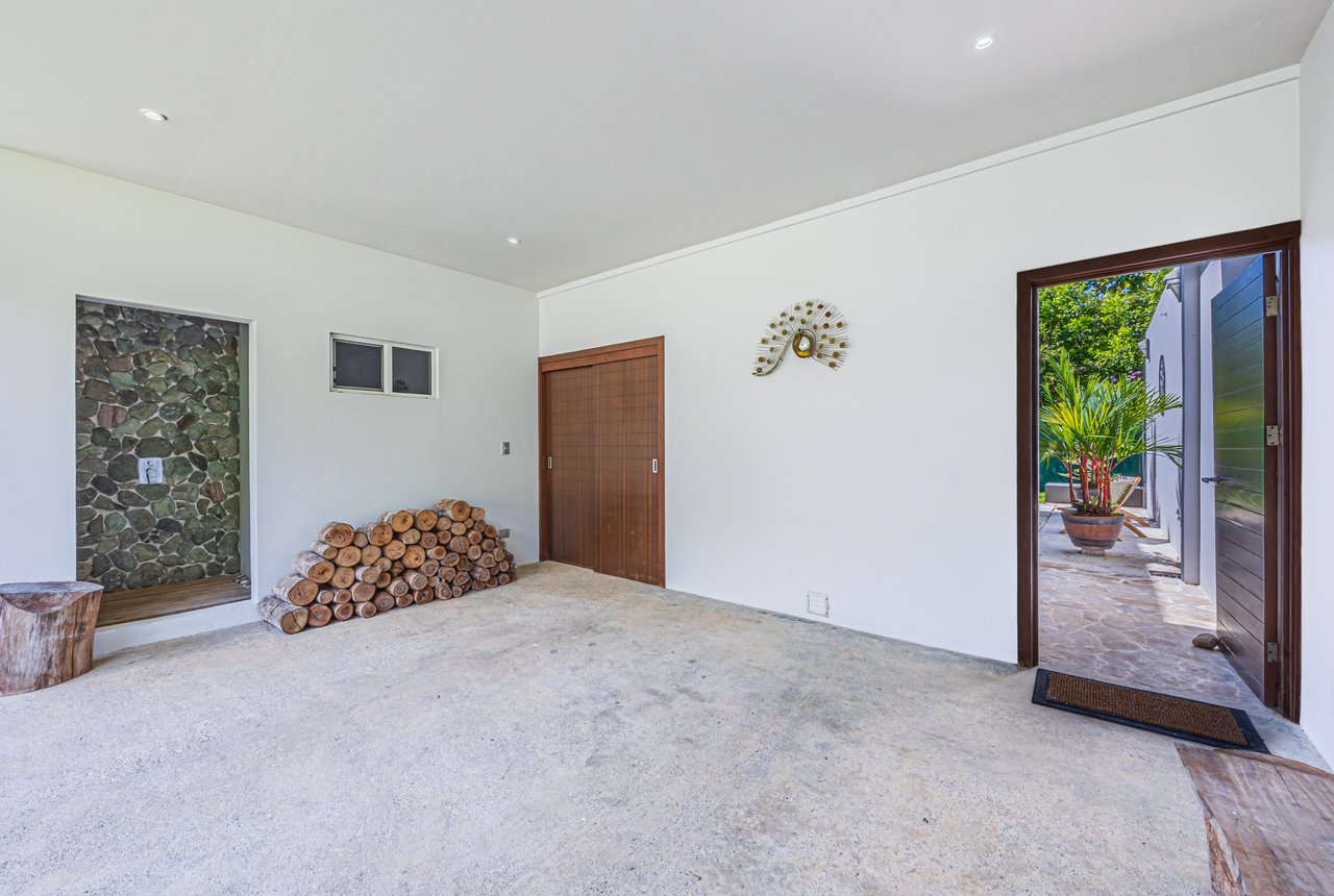 Elegant Tropical Villa Steps from Playa Hermosa – Gated Community