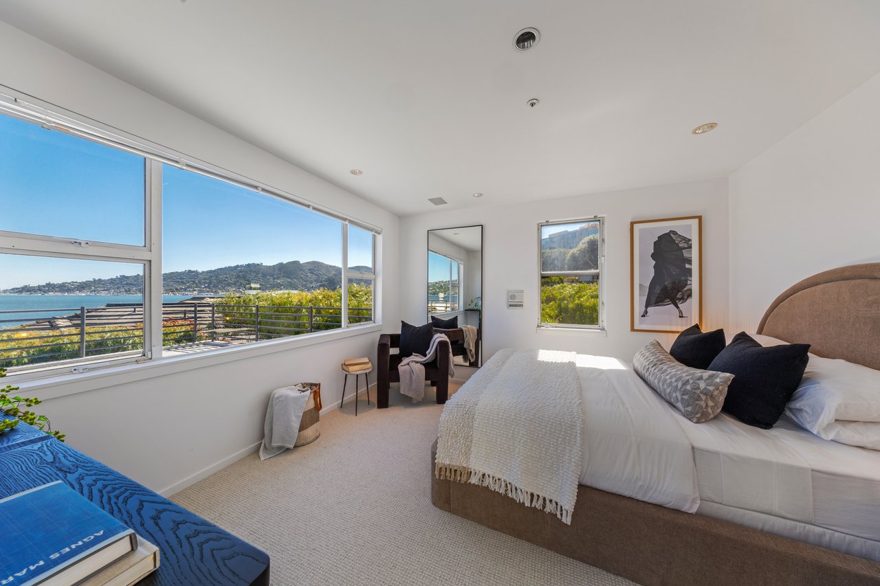Sweeping Views Across the Bay