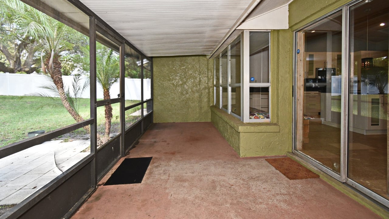 Three-Bedroom for Lease in Orlando's Bay Lakes Neighborhood