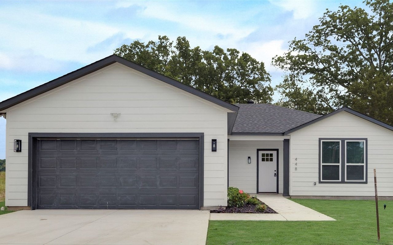 327 Flagship Ln