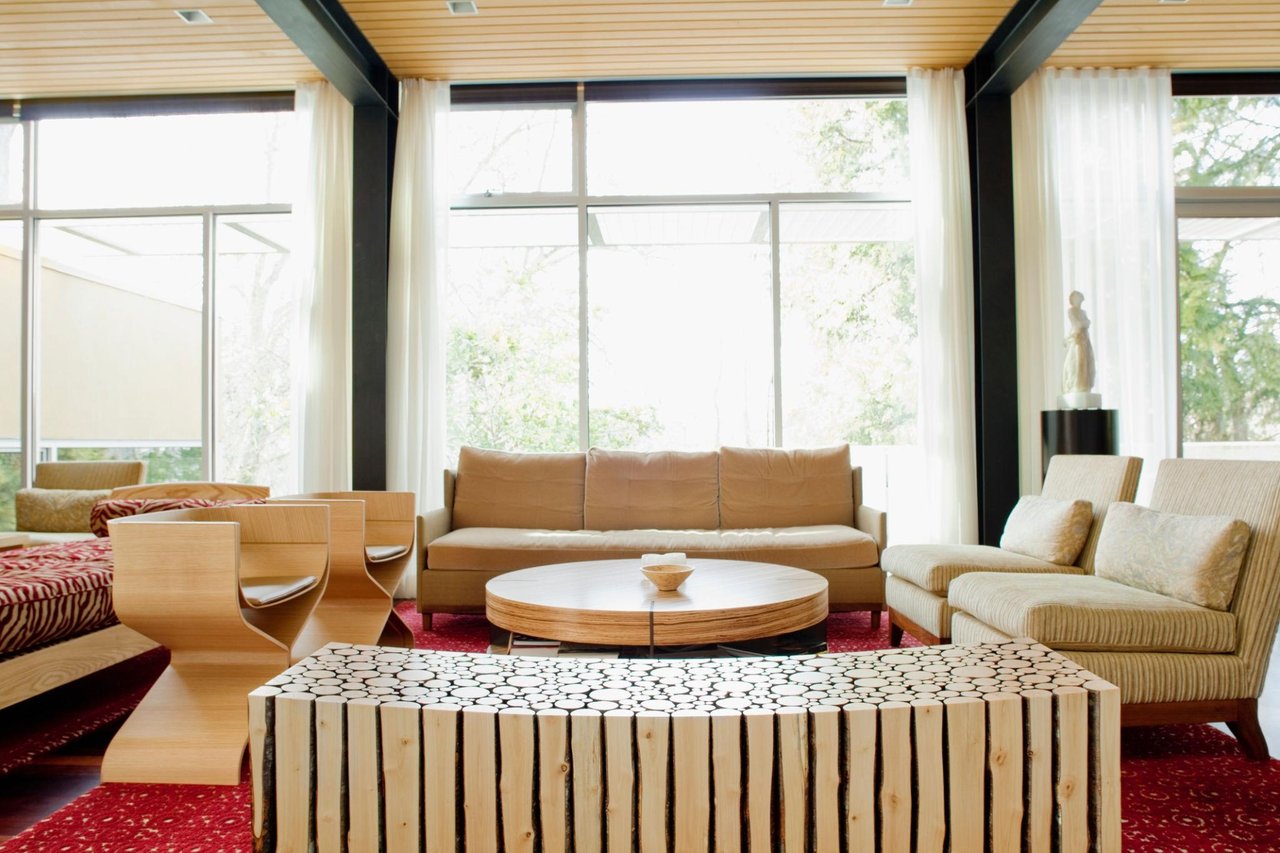 🏡 The Feeling Buyers Are Actually Chasing in Seattle