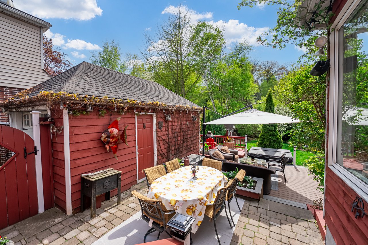 22 Worthington Cres - a Gem in Bloor West Village