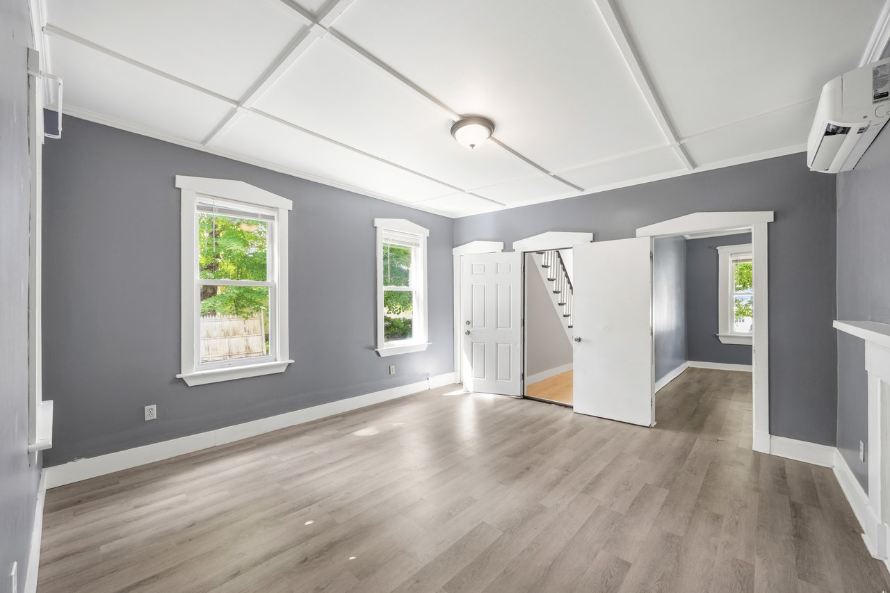 987 Main St, Vassalboro