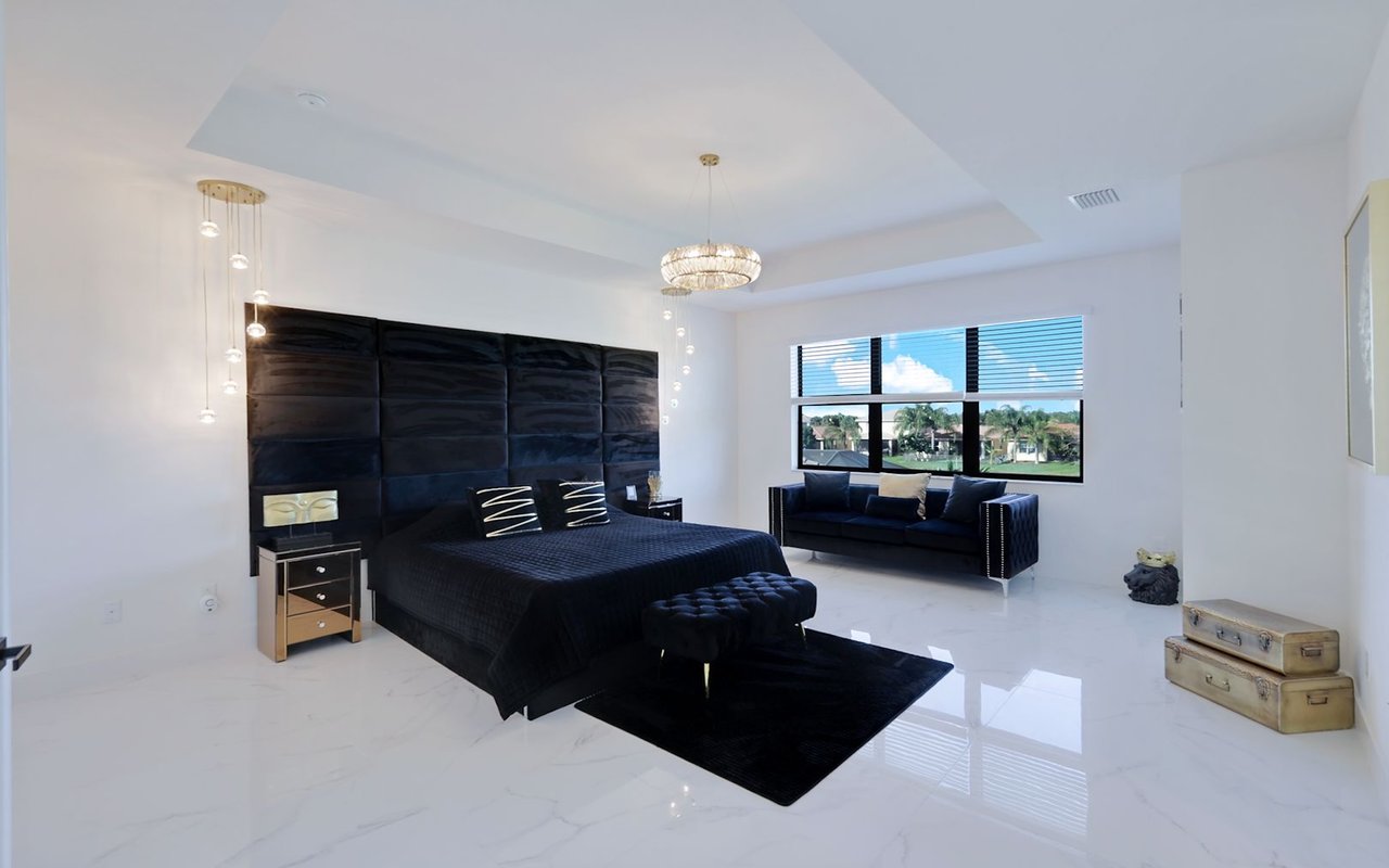 11604 Meadowrun Cir.