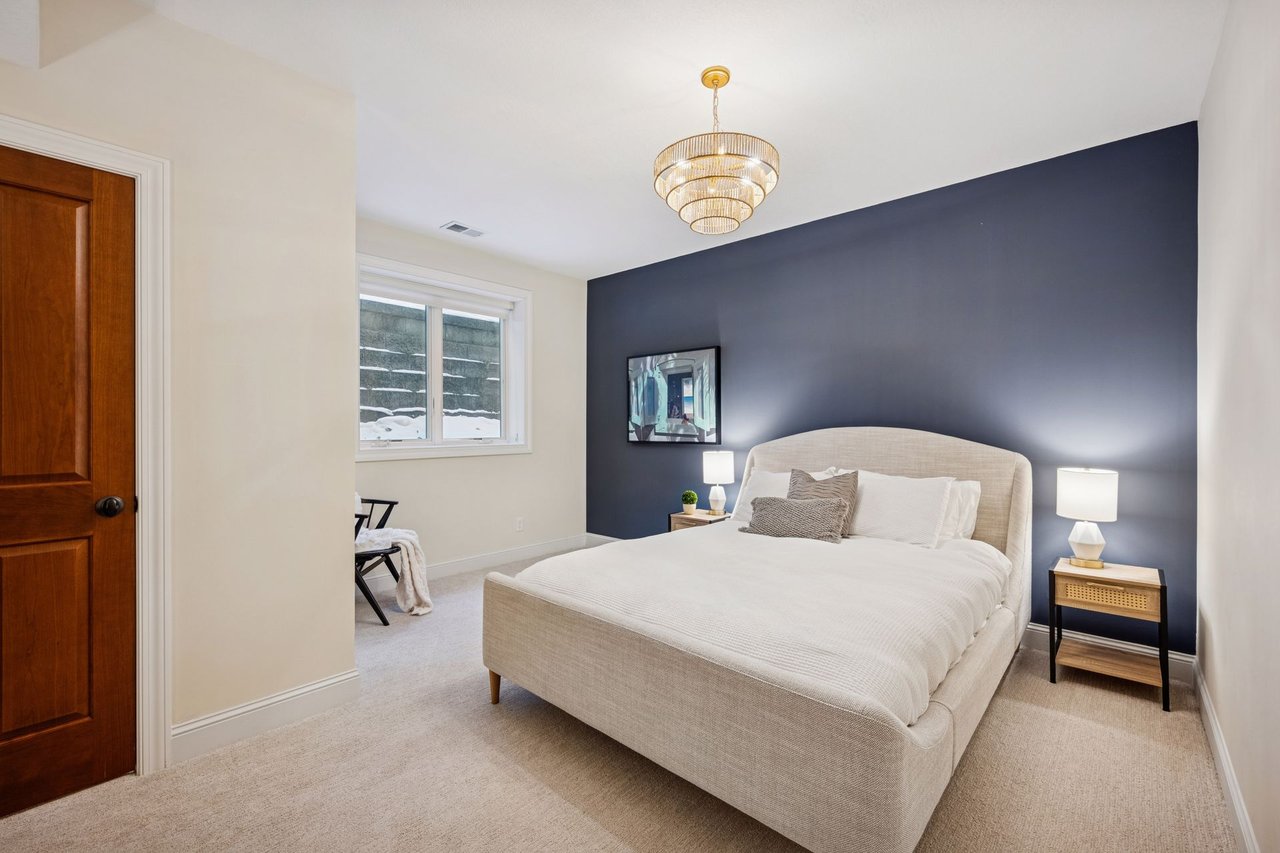 5321 Halifax Ave S, Edina