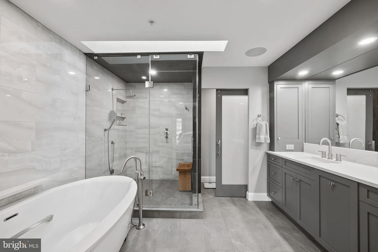 145 Spa Dr