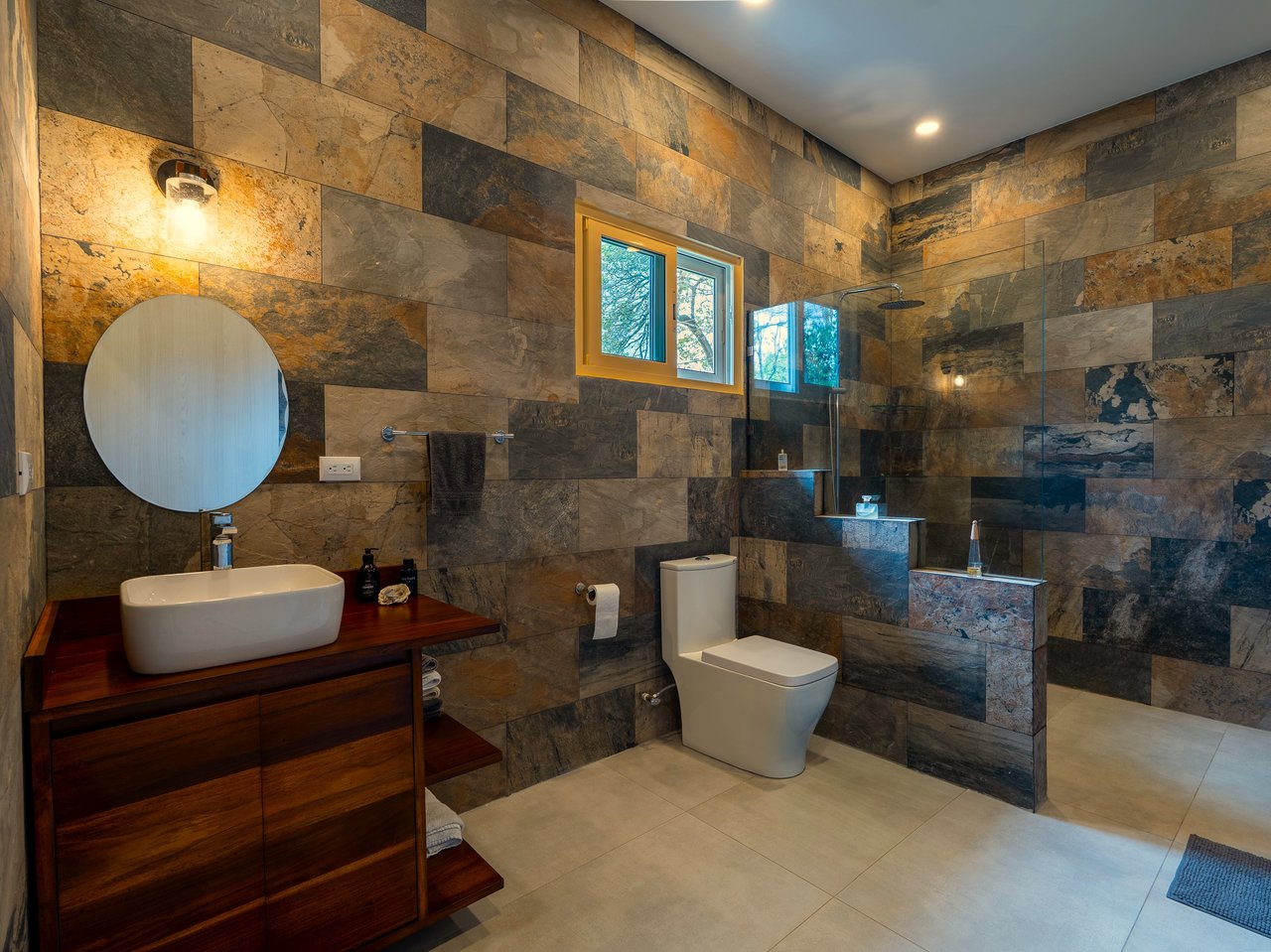 Refined Tropical Home in Uvita, Costa Rica | Walk to Beach & Parque Nacional Marino Ballena