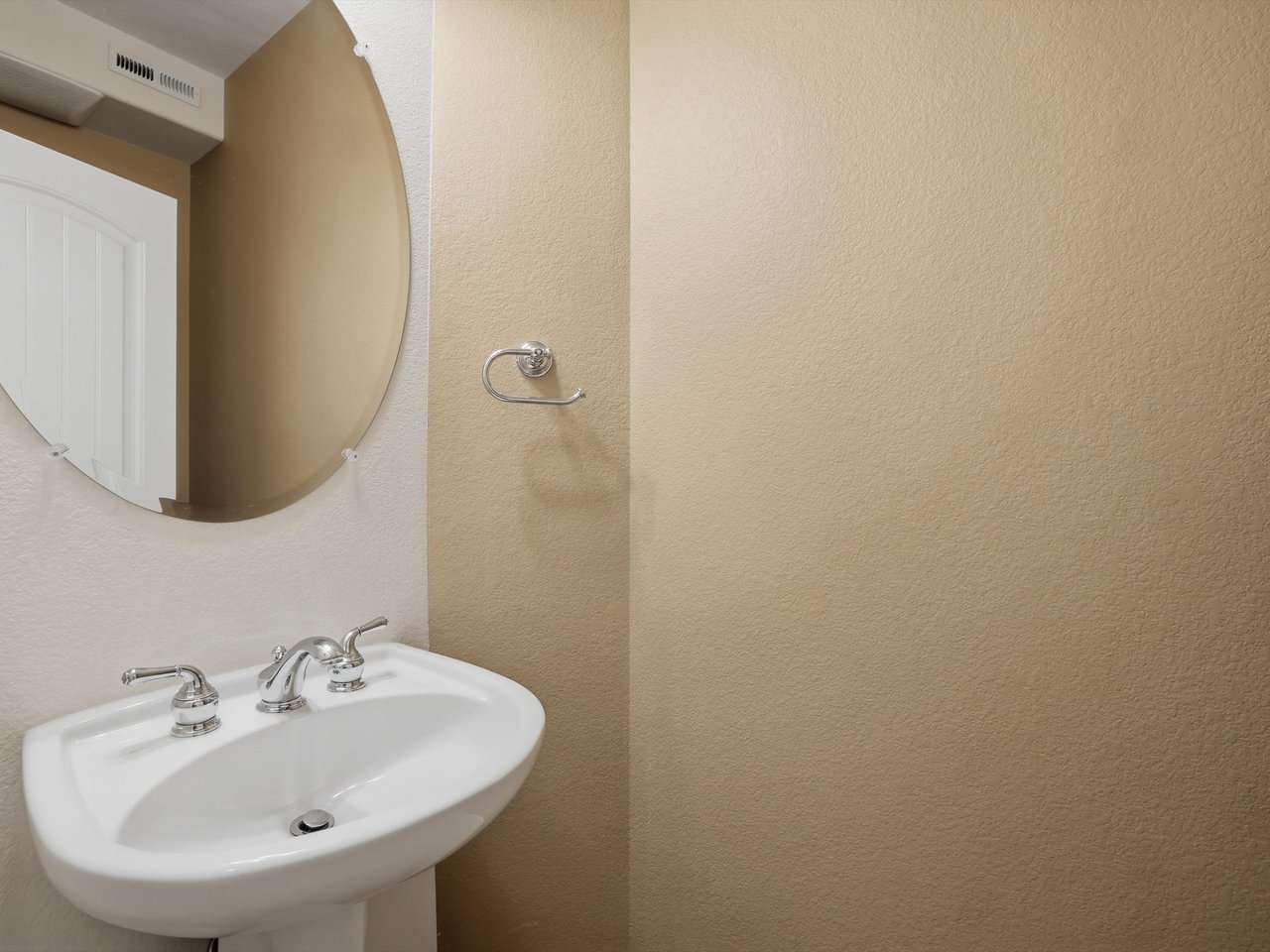 6699 Bethesda Point B