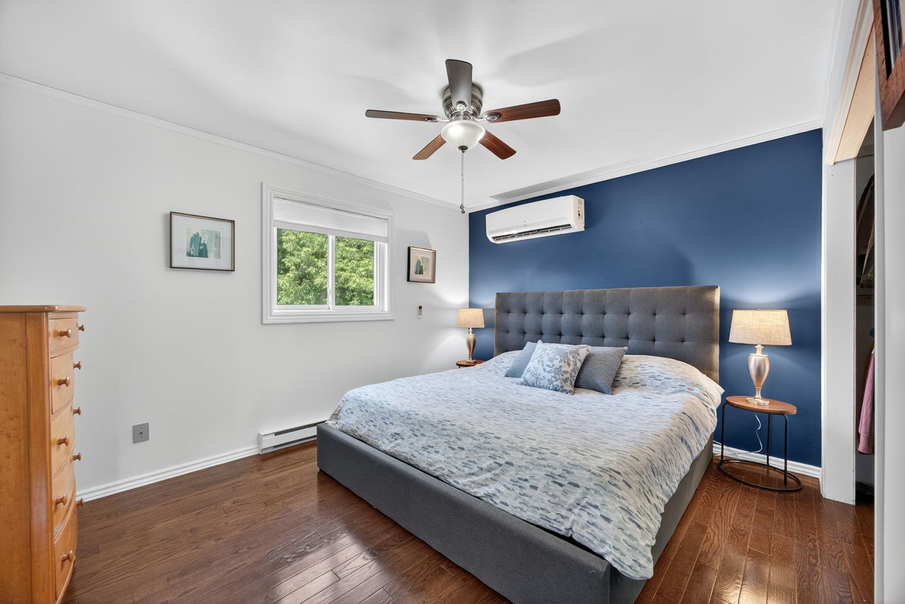 242 East Street, East Gwillimbury