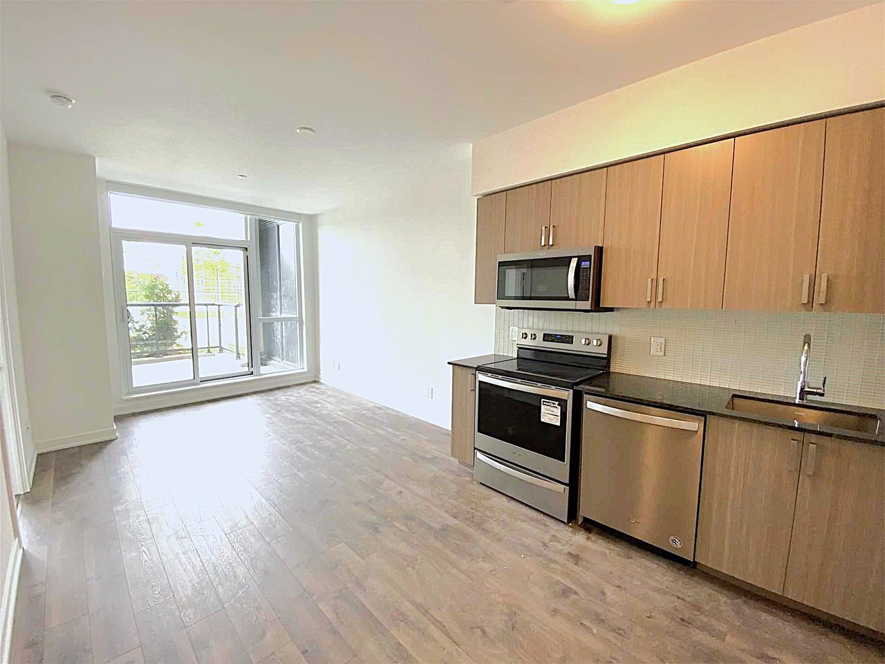 1603 Eglinton Ave W Unit: 215