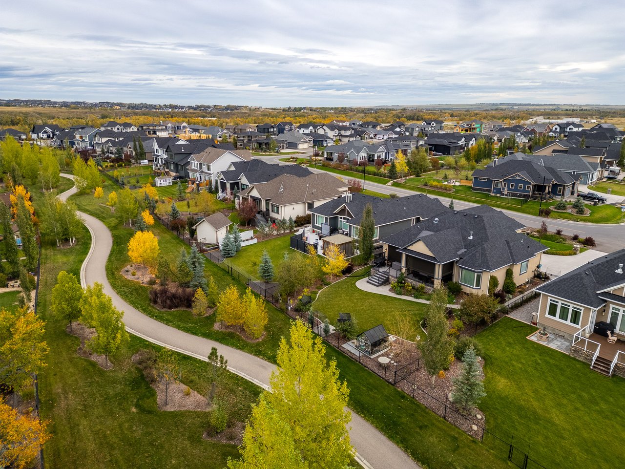 Discover Luxury Living in Okotoks’ Prestigious Cimarron Estates