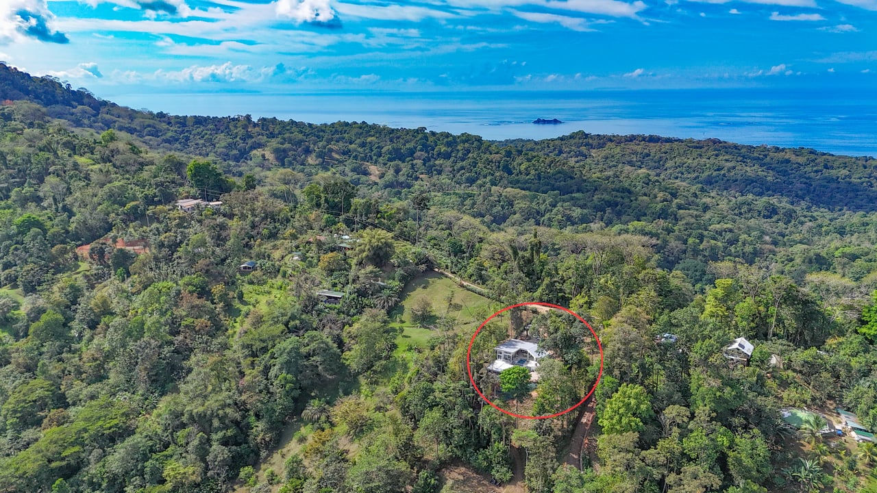 An Exclusive, Sunny Ridge-Top 4-Bed Designer House With Unforgettable Mountain & Jungle Views