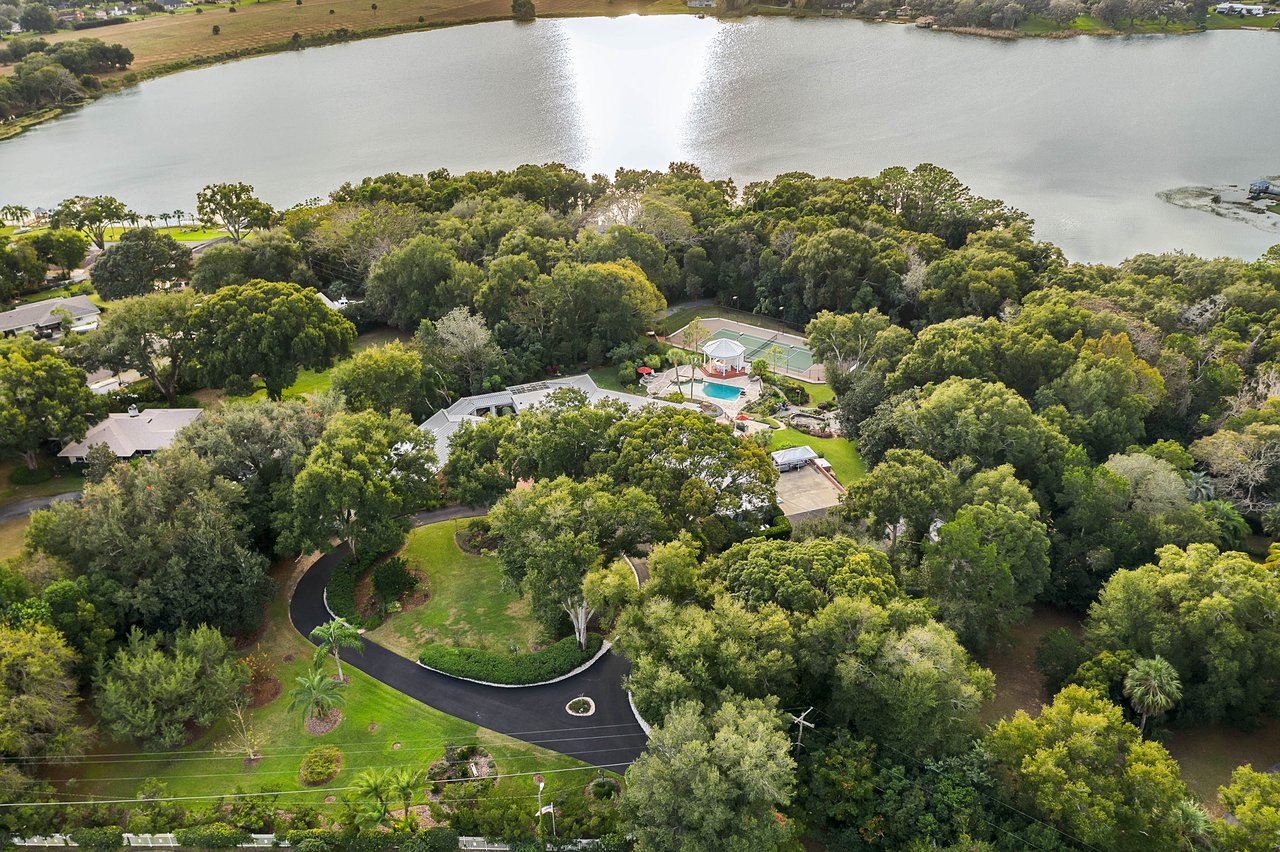 1750 Country Club Rd