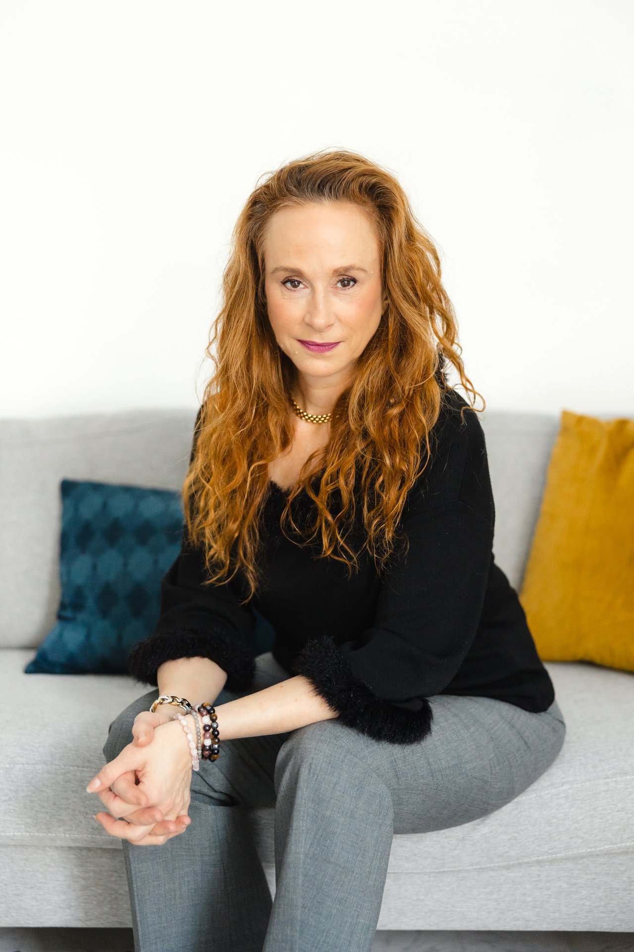 Sandy Walsh Seattle, WA Real Estate Agent Headshot