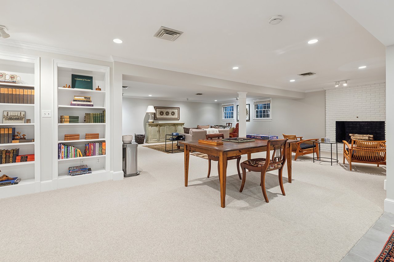1306 Bishop Lane