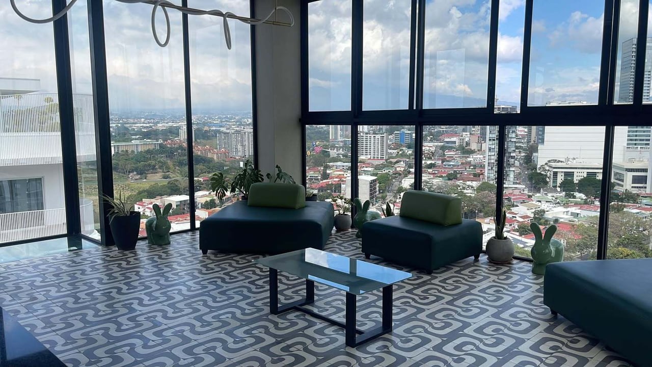 Sky View Furnished Condo, Sabana and Rohrmoser, San Jose