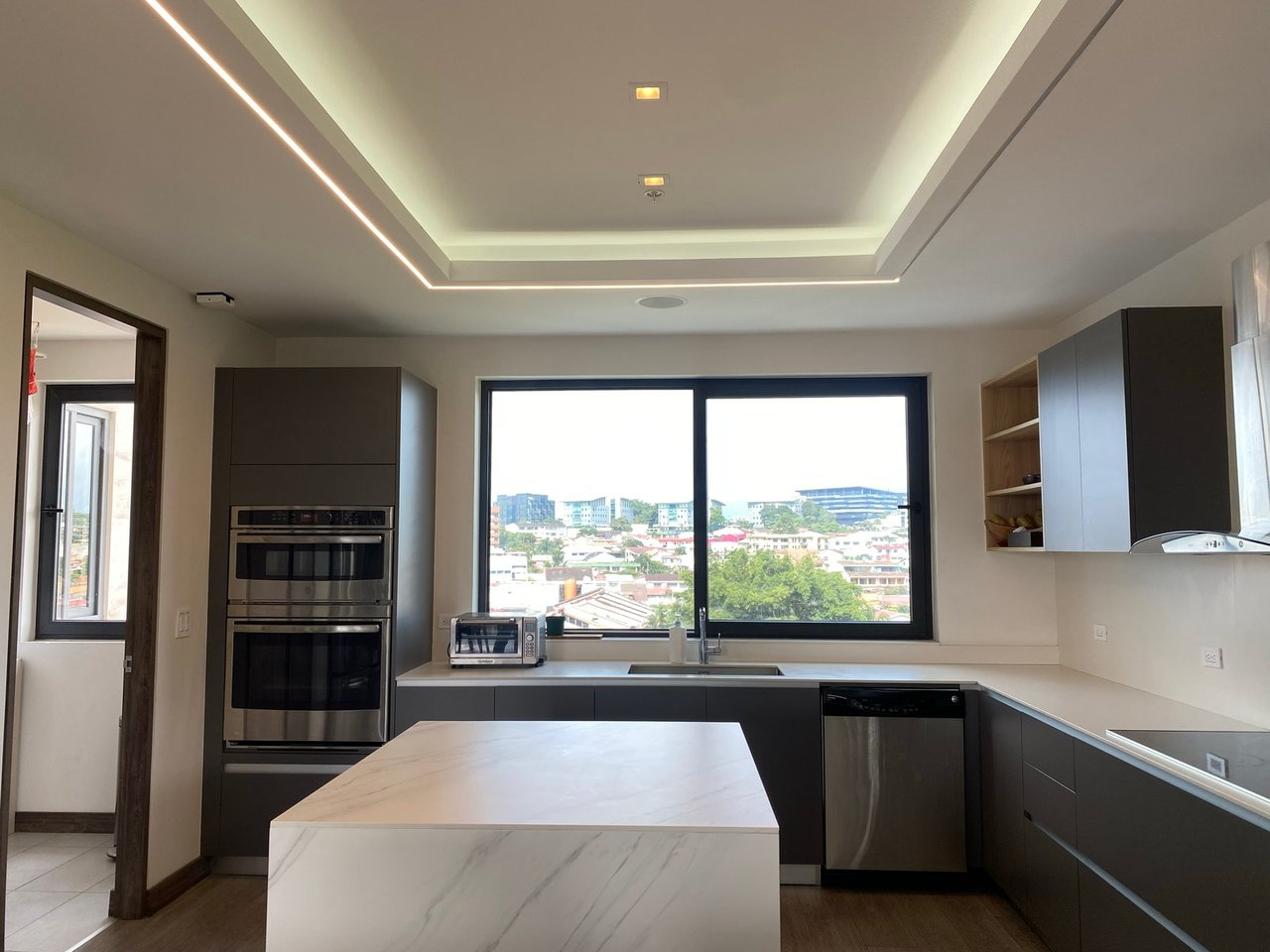 Panoramic Rooftop View Penthouse, Escazu, San Jose