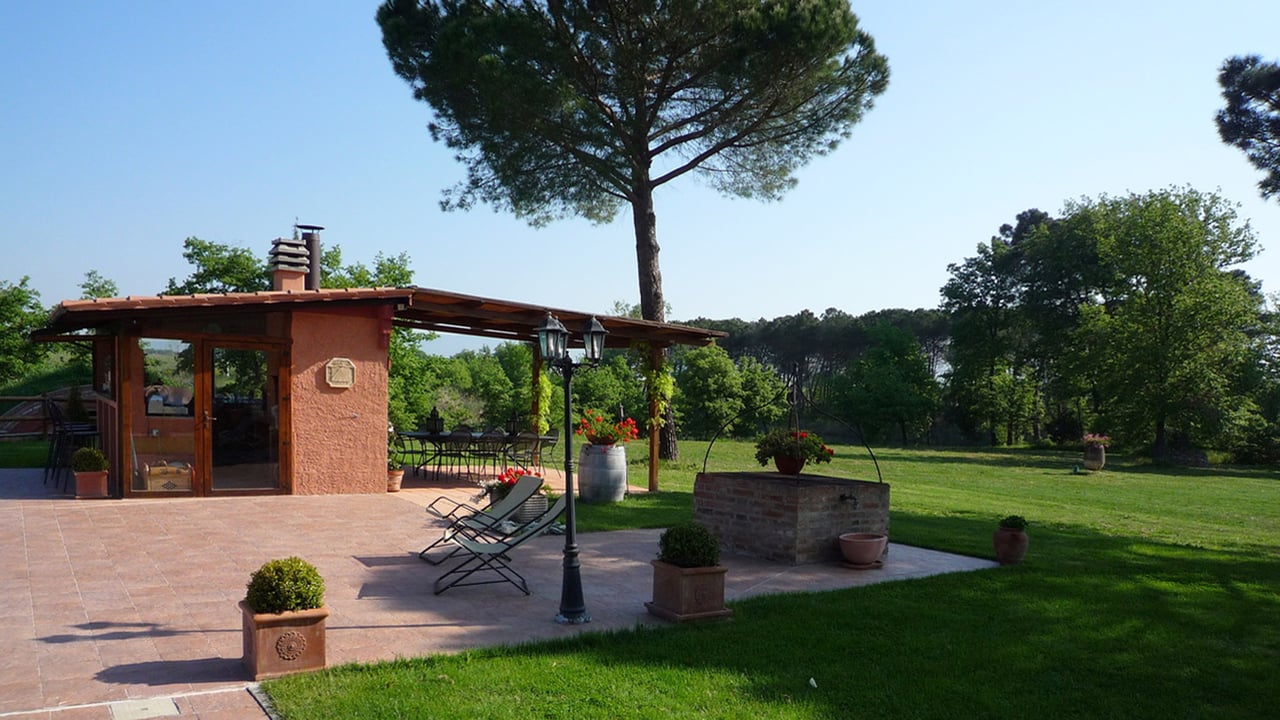 VILLA DI MEZZO