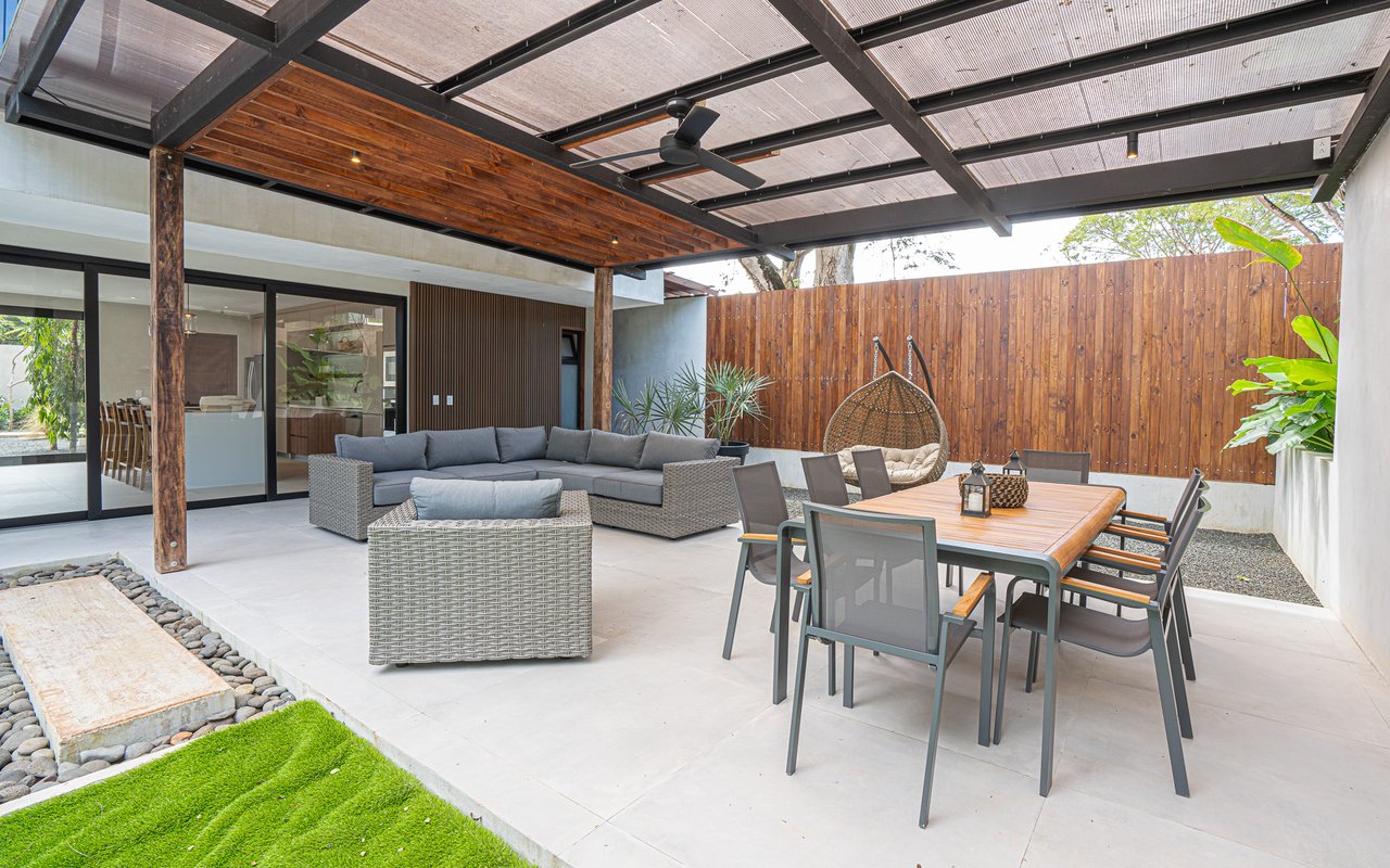 Casa Ko | Tropical Modern 4BR Retreat in Tamarindo with Exclusive Beach Club Membership
