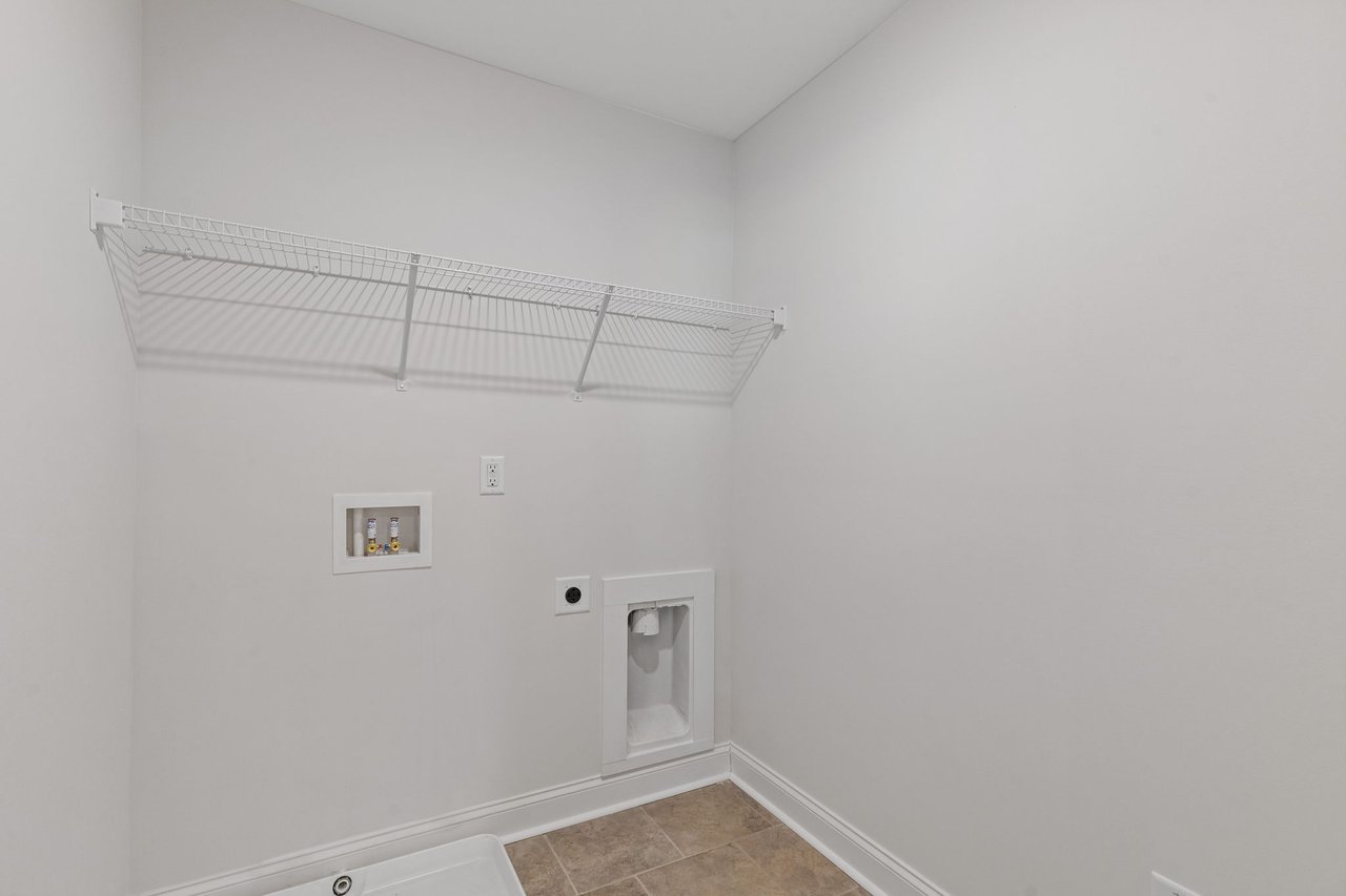 78 Radiant Ct