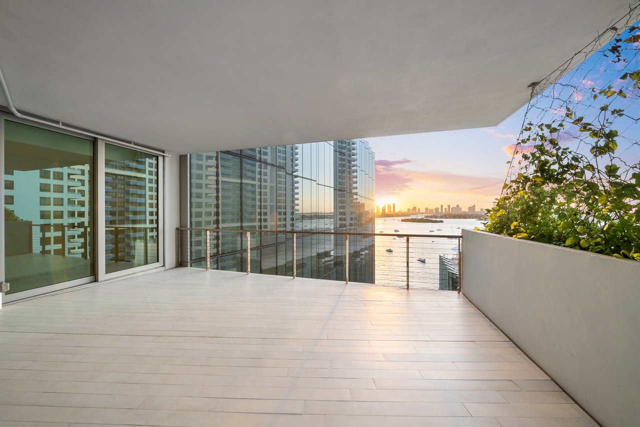 Monad Terrace 11E