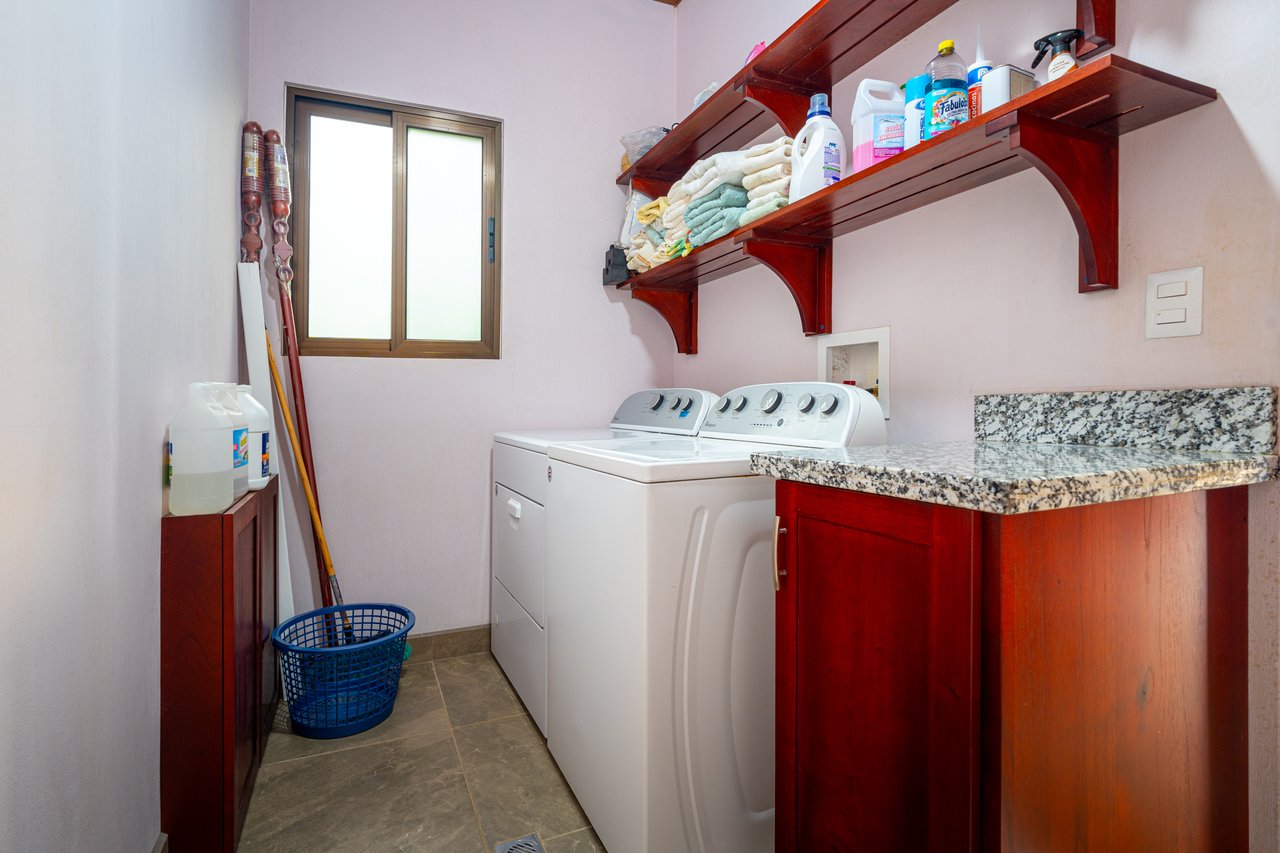 Ocean View Home in Phase 11, Ojochal.  Privacy Galore!