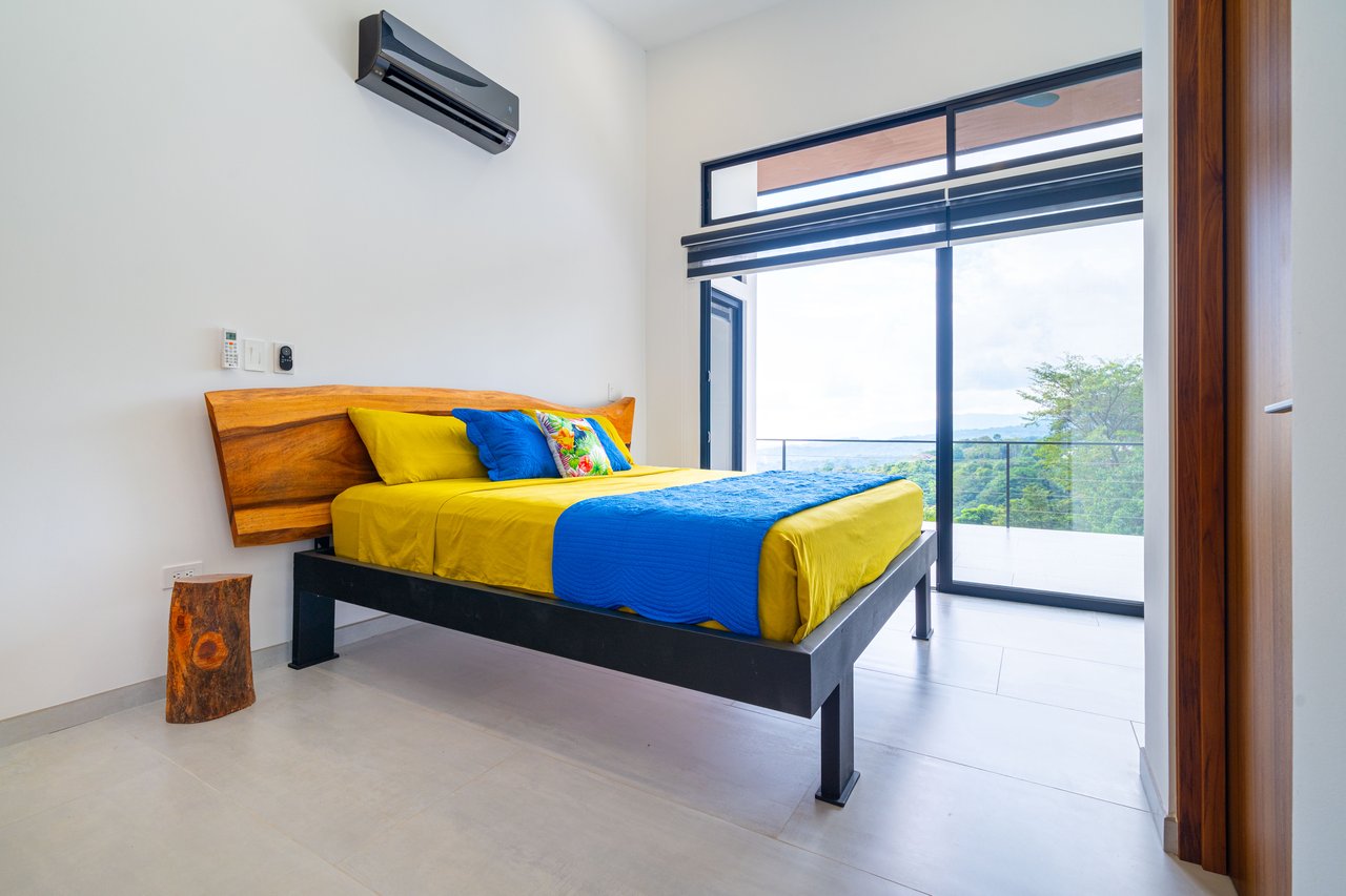 Luxury 4-Bed Home with Ocean & Jungle Views in Ojochal