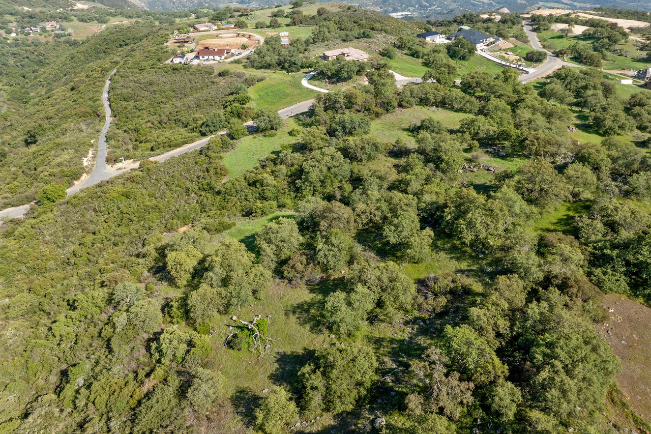 22 El Cerezo Road