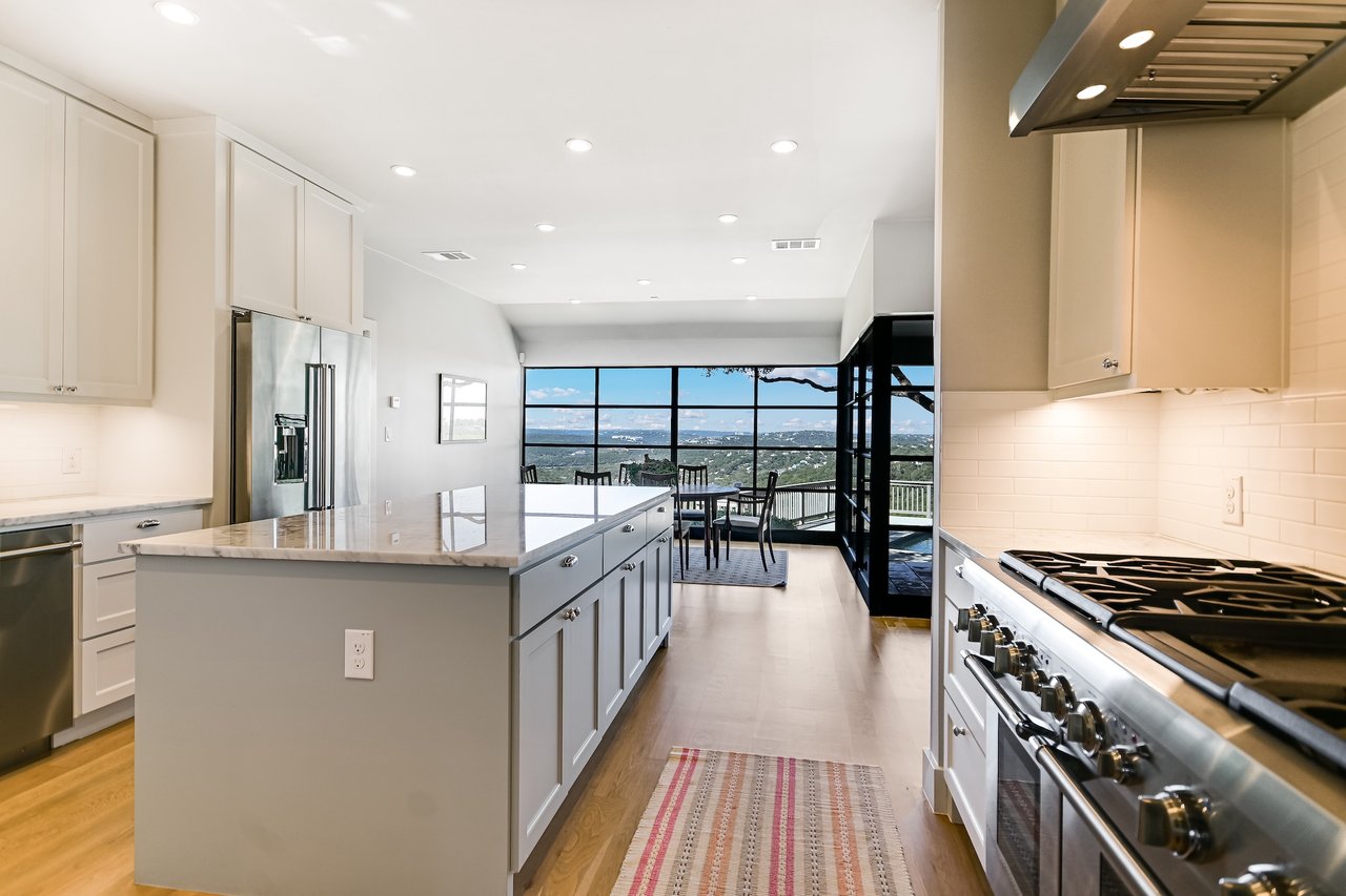 6510 Mesa Drive