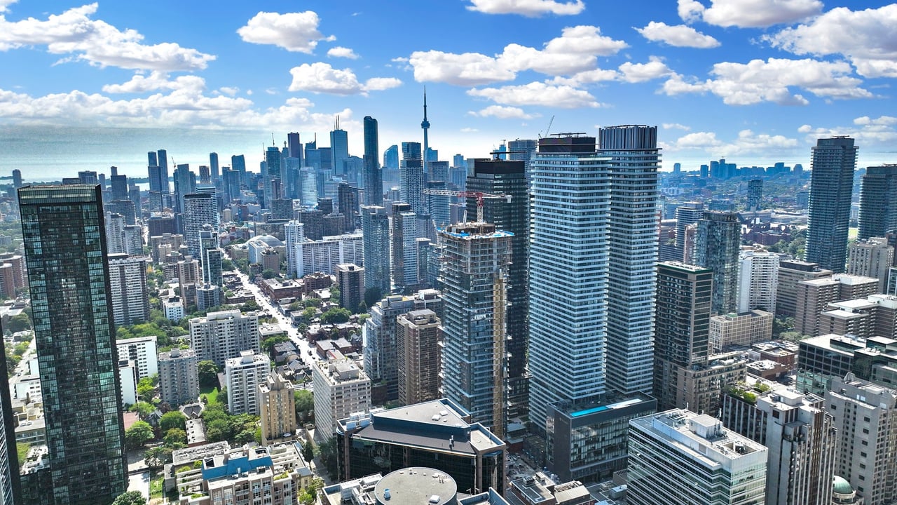 50 Charles St E Suite 5502