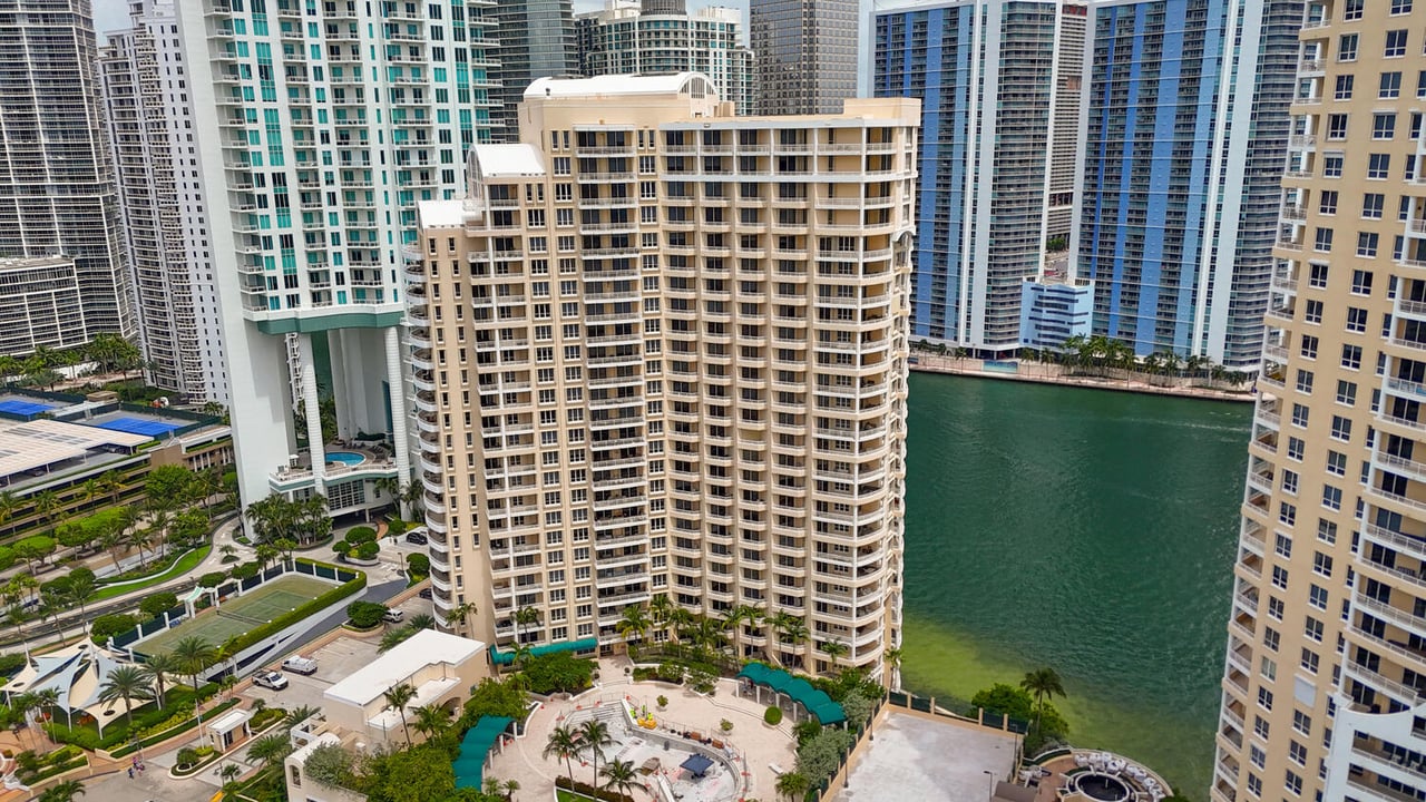 Spacious Rental in Brickell Key