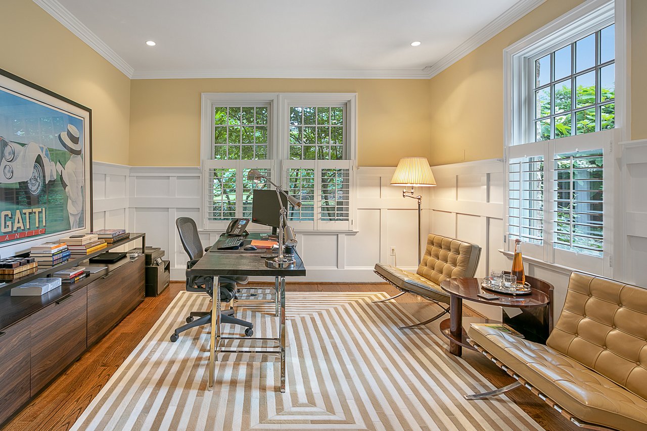 5025 Linnean Ave NW, Washington, DC 20008