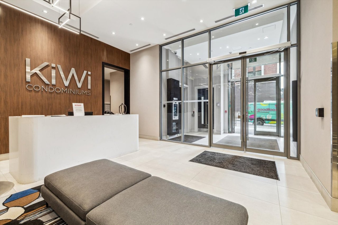 #403 - 212 King William Street