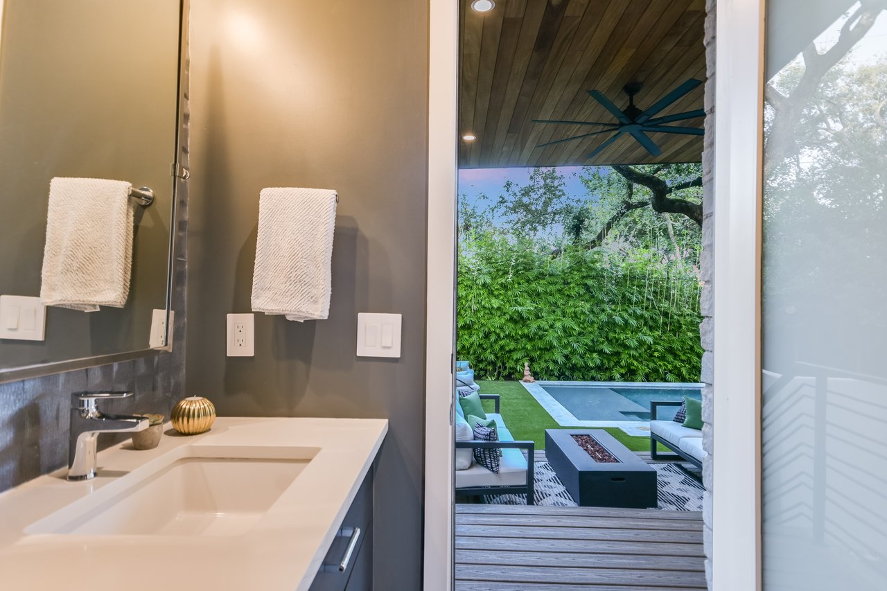 Modern on Ridgewood