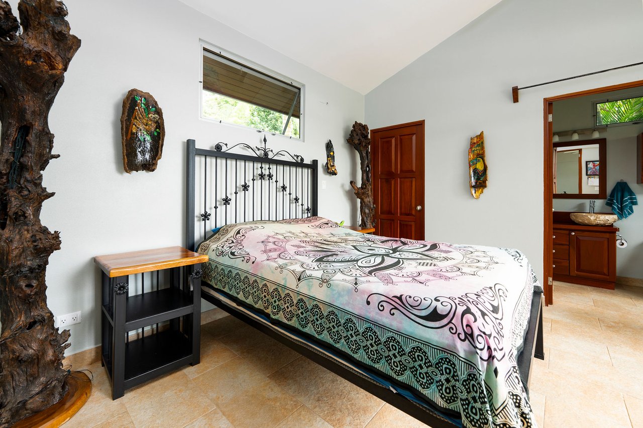 CASA TORTUGA – LAGUNAS OCEAN, MOUNTAIN, AND SUNSET VIEW HOME