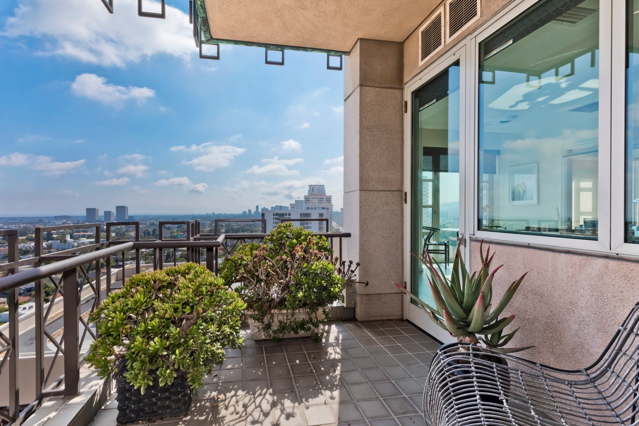 10580 Wilshire Boulevard #15SW