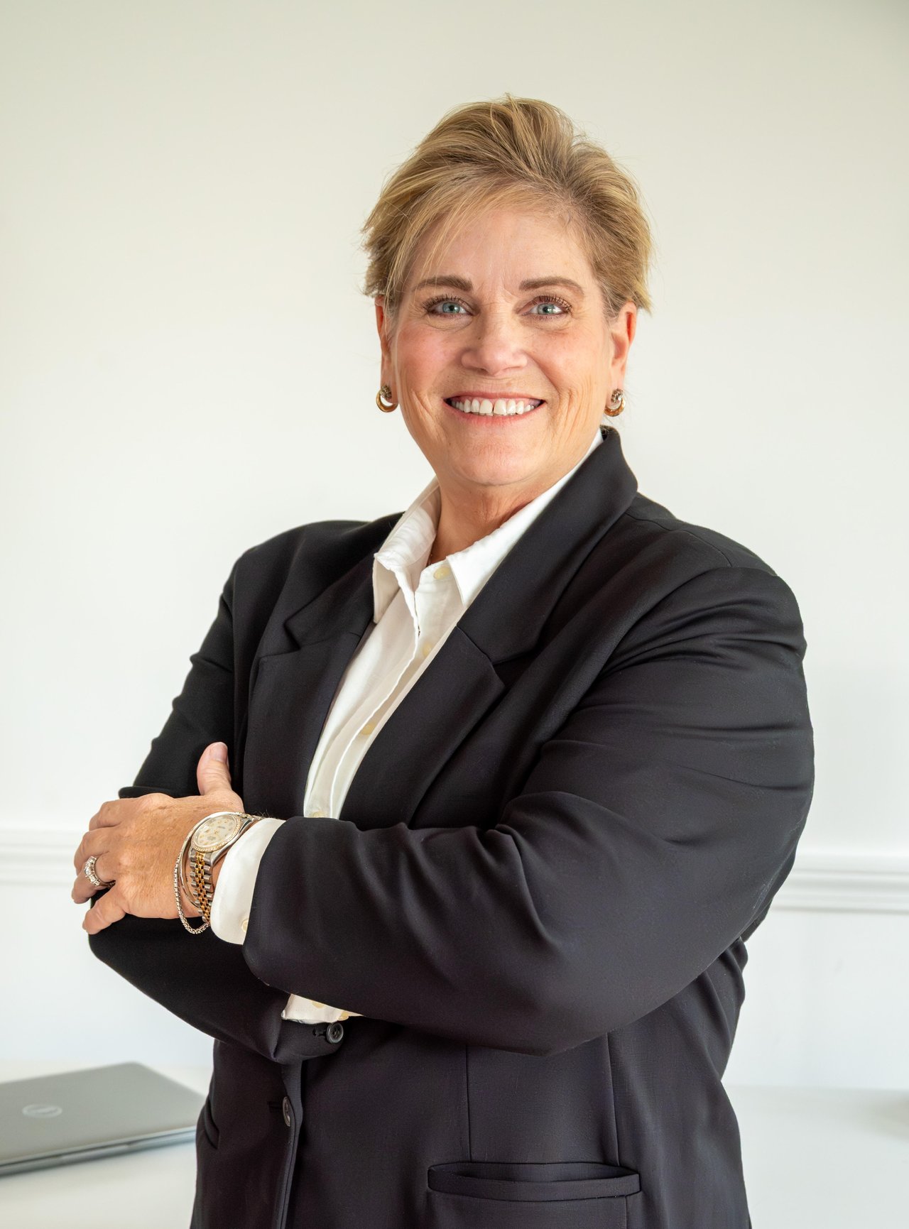 Darcy Mantel Concord, NH Real Estate Agent Headshot