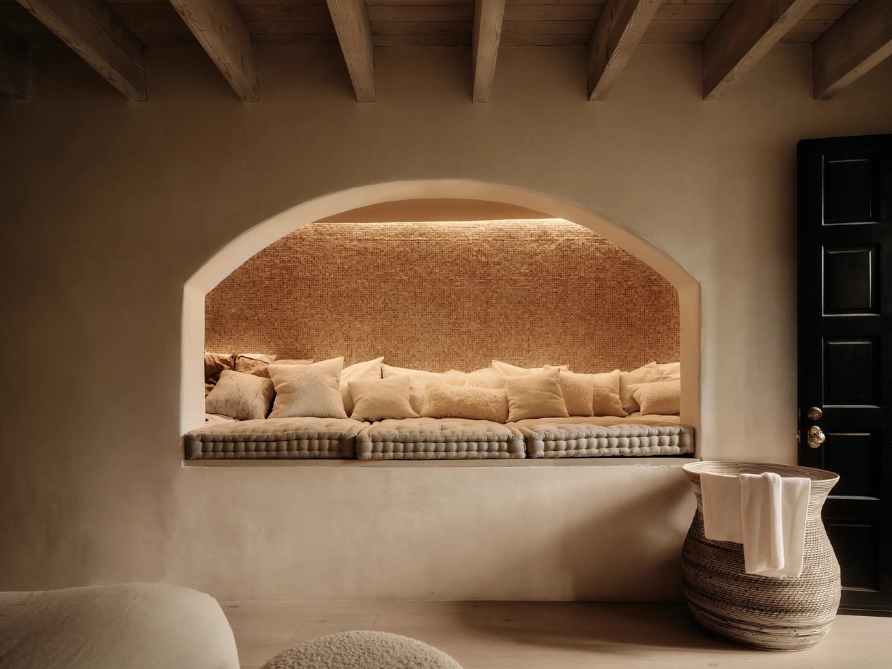 2729 Nichols Canyon Rd