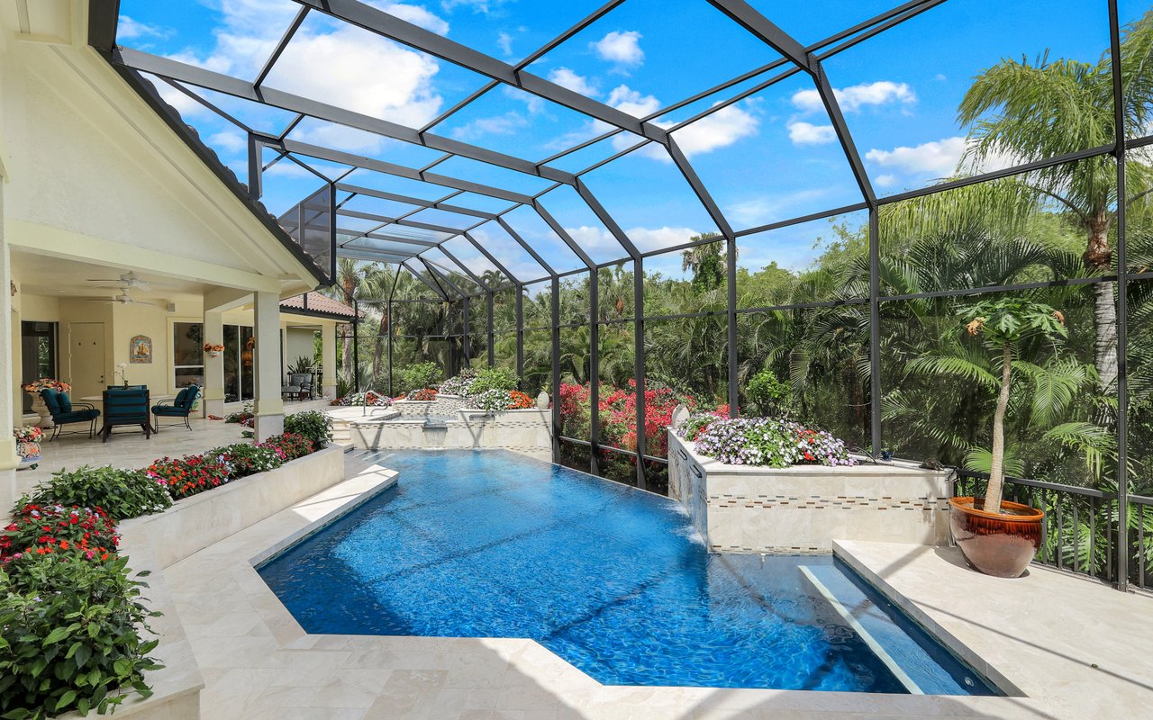 Pebble Springs Cluster Homes with Maintenance Free Community Extras