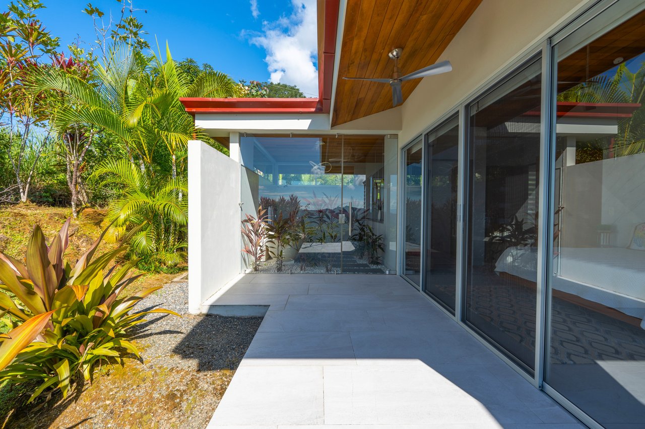 Blue Horizon – luxury ocean-view home in Ojochal, Costa Rica