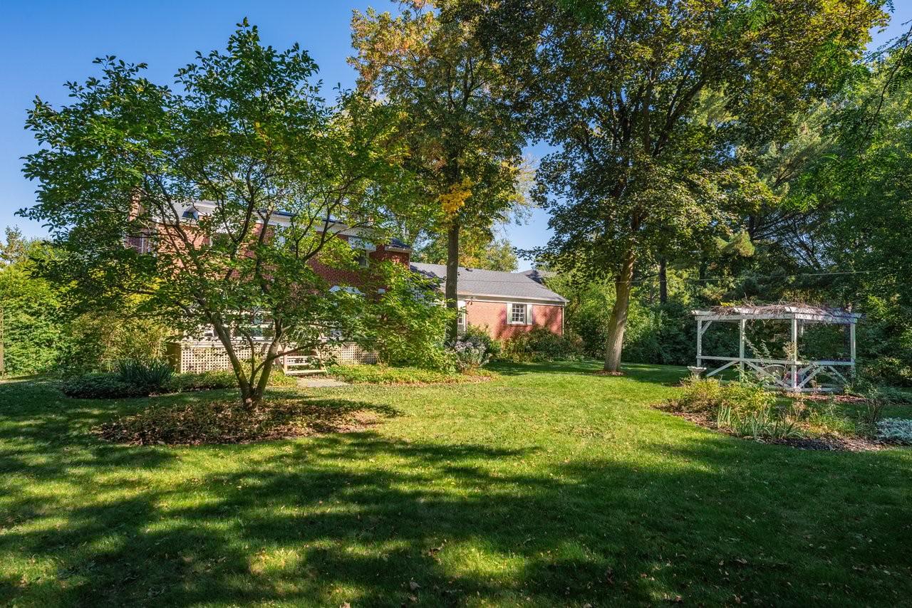 Half Acre in Lorne Park
