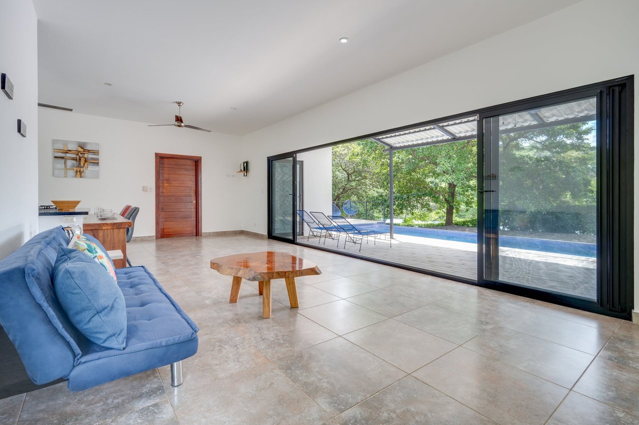 V-Domi Panama | Modern 3-Bedroom Villa with Pool on Expansive 6,078 m² Forest Lot in Finca Panamá, Tamarindo