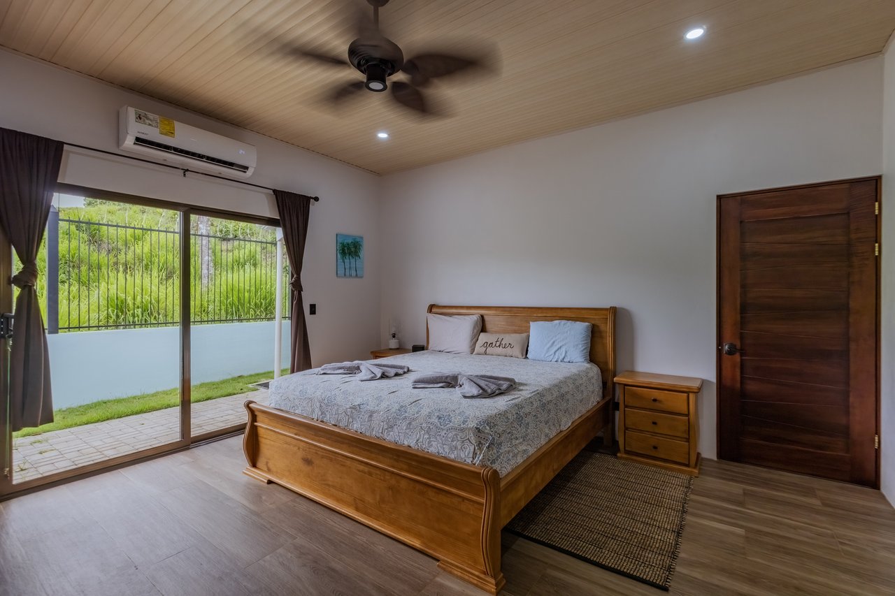 Turnkey Modern Home Near Quepos Marina – Move-In Ready! 2BDR&2BATHS