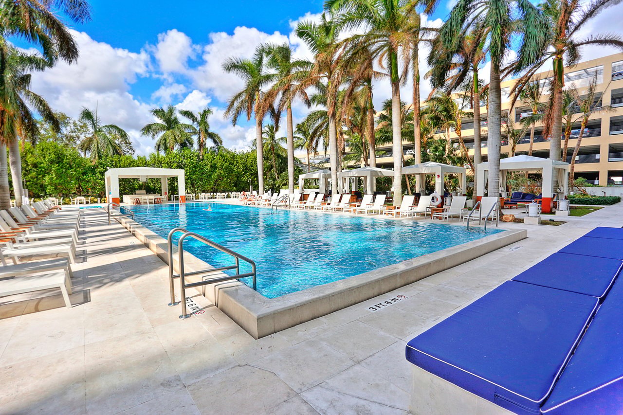 2627 S Bayshore Dr # 507